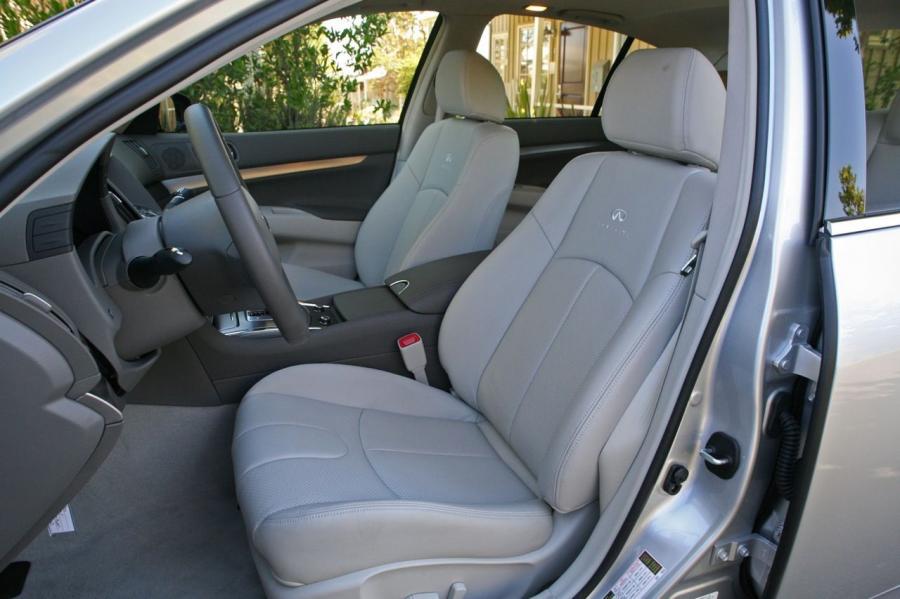  Infiniti G25 2011 года  (фото 13 из 27)